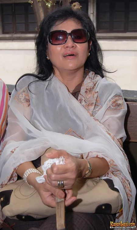 Foto Tetty Liz Indriaty