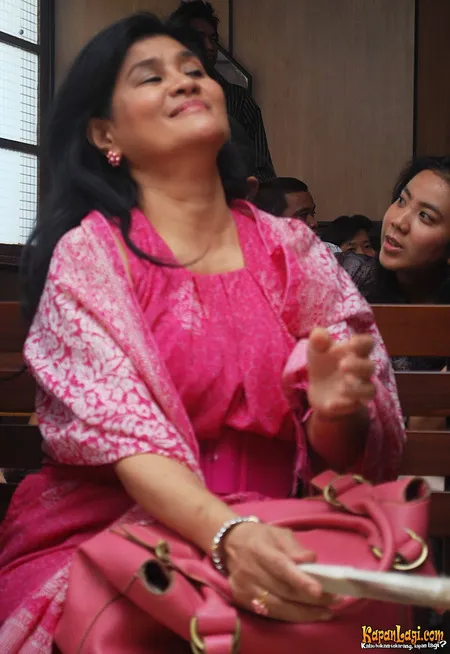 Foto Tetty Liz Indriaty