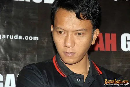 Foto Teuku Rifnu Wikana