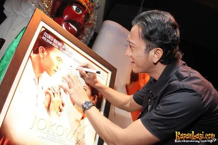 Foto Teuku Rifnu Wikana