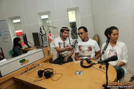 Foto Teuku Rifnu Wikana