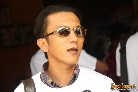 Foto Teuku Rifnu Wikana