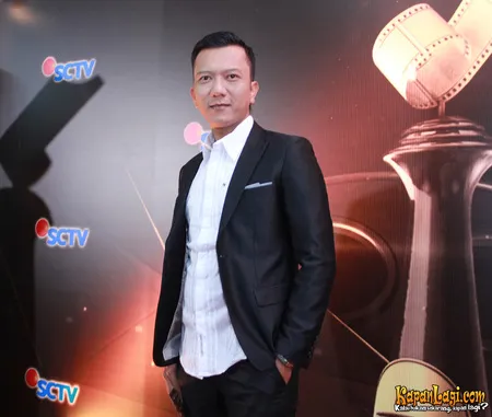 Foto Teuku Rifnu Wikana