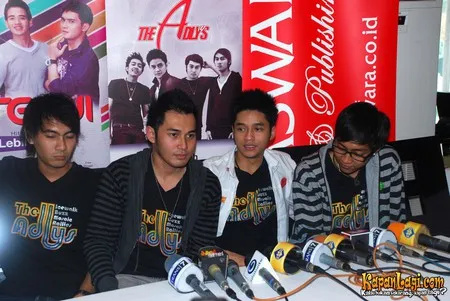 Foto The Adlys