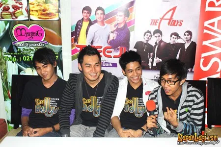 Foto The Adlys