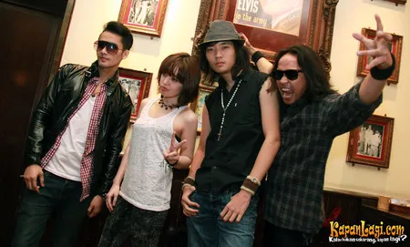 Foto The PainKillers