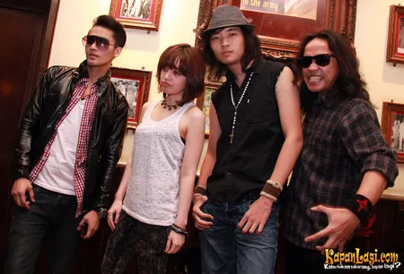 Foto The PainKillers