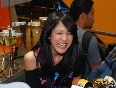 Foto Tika Putri