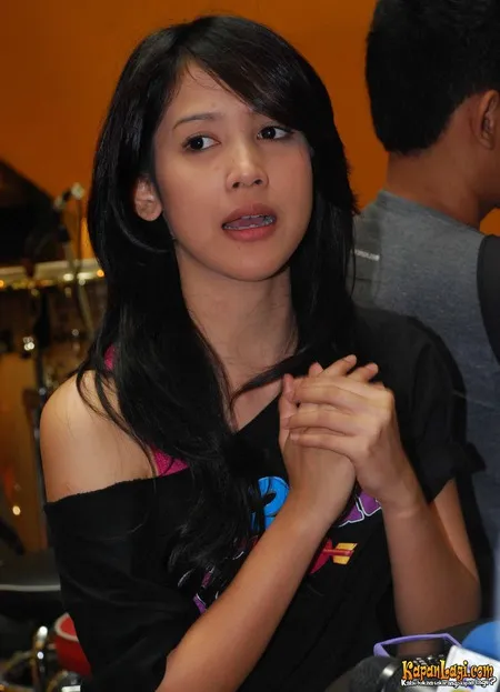 Foto Tika Putri