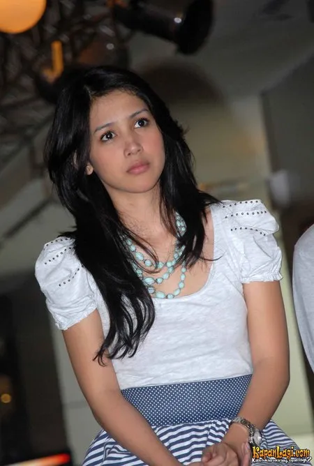 Foto Tika Putri