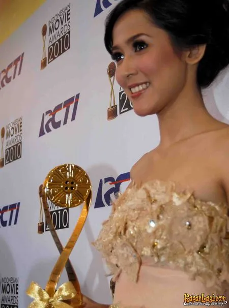 Foto Tika Putri