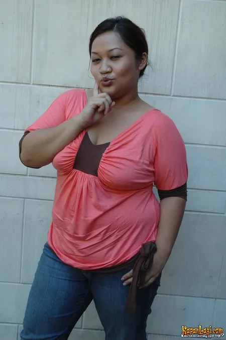 Foto Tike Priatnakusumah