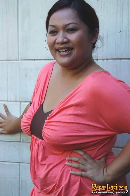 Foto Tike Priatnakusumah