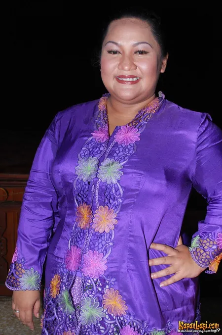 Foto Tike Priatnakusumah