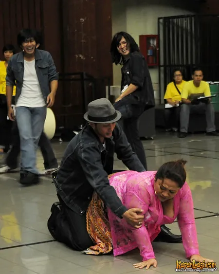 Foto Tike Priatnakusumah