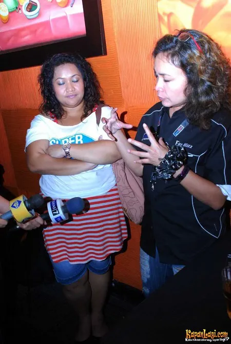 Foto Tike Priatnakusumah