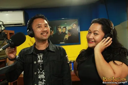 Foto Tike Priatnakusumah