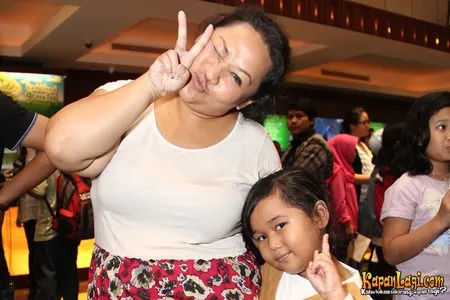 Foto Tike Priatnakusumah