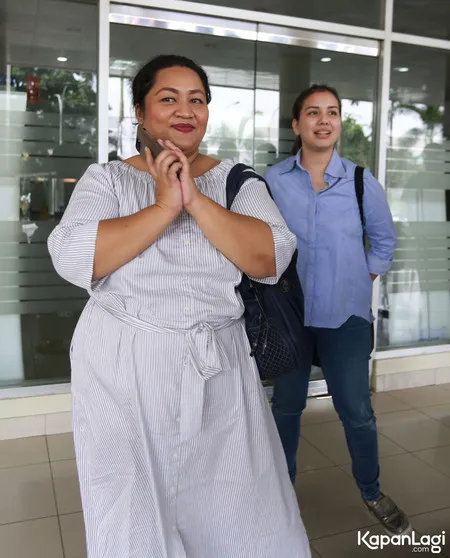 Foto Tike Priatnakusumah