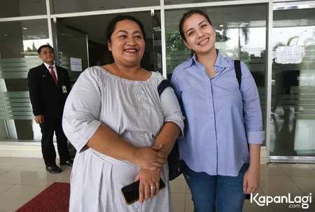 Foto Tike Priatnakusumah