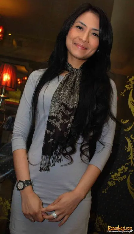 Foto Tina Astari
