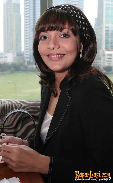 Foto Titi Kamal