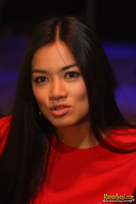 Foto Titi Kamal
