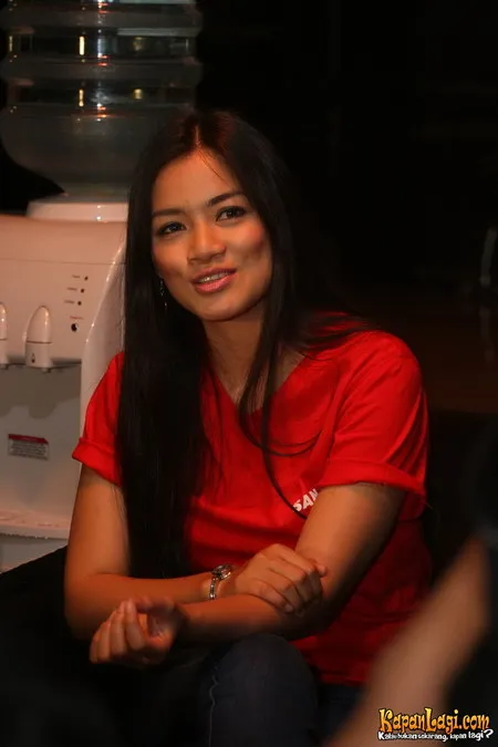 Foto Titi Kamal