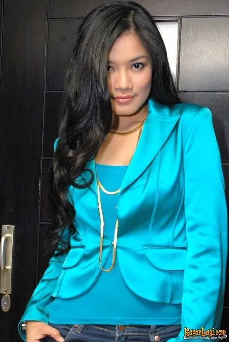 Foto Titi Kamal