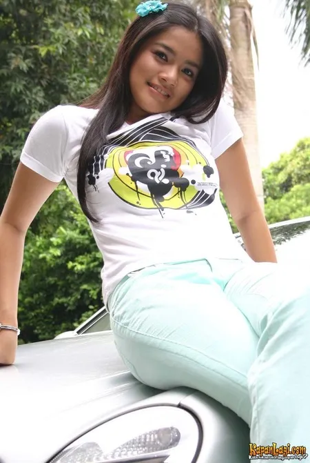 Foto Titi Kamal