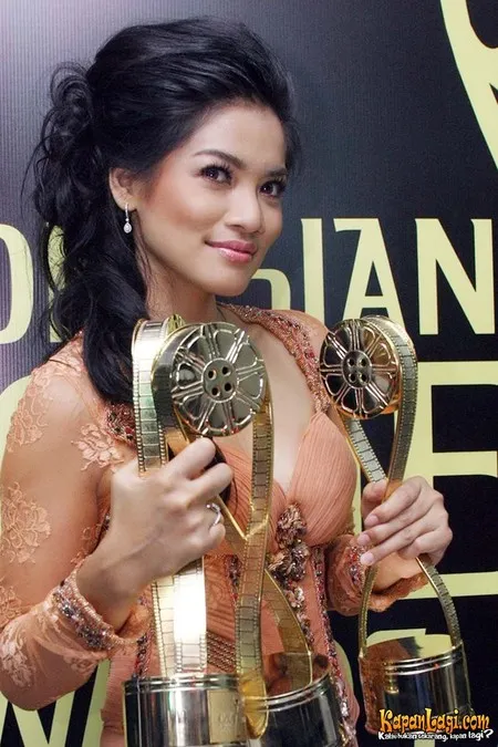 Foto Titi Kamal