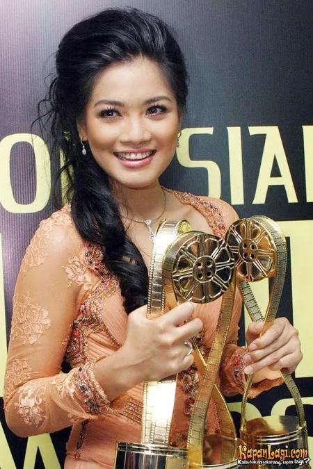 Foto Titi Kamal