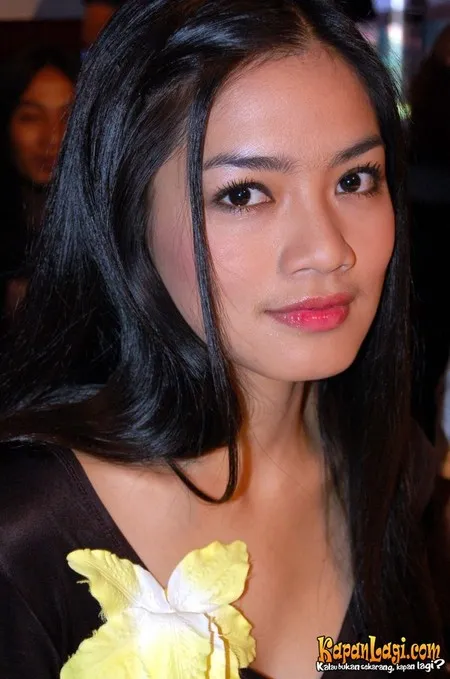 Foto Titi Kamal
