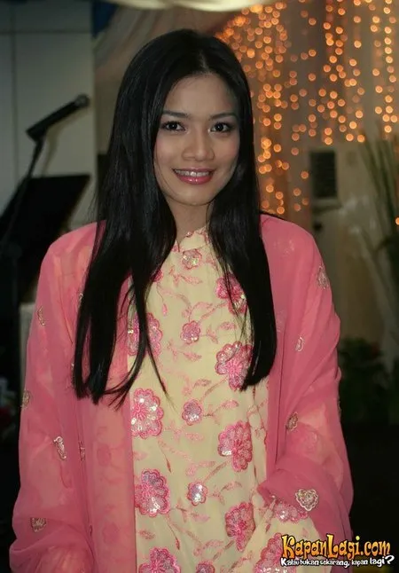 Foto Titi Kamal