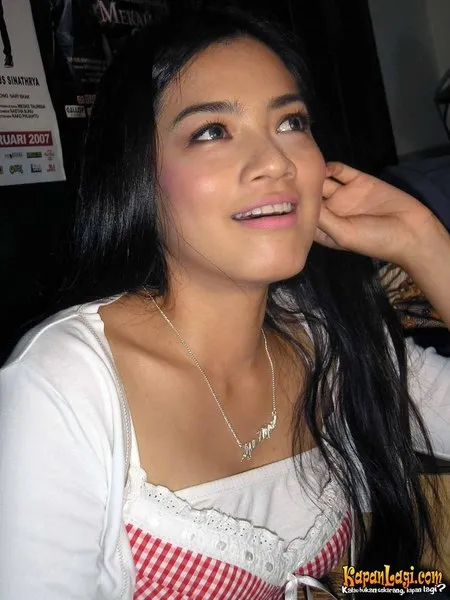Foto Titi Kamal