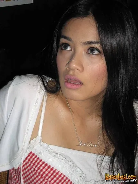 Foto Titi Kamal