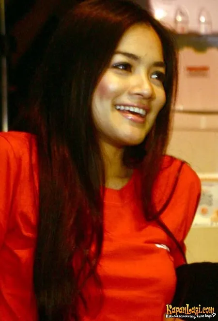 Foto Titi Kamal