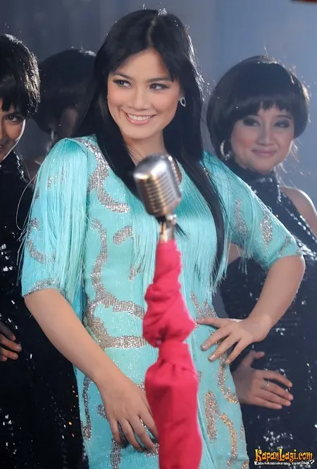 Foto Titi Kamal