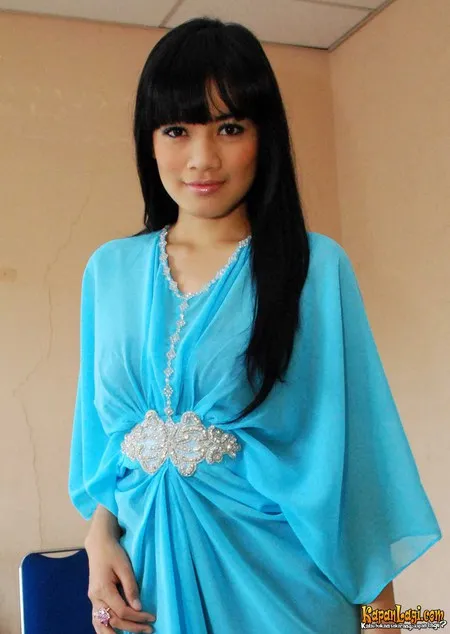 Foto Titi Kamal