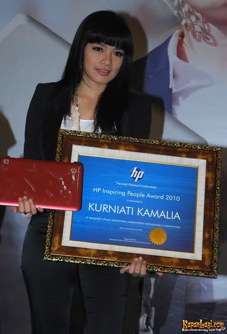 Foto Titi Kamal