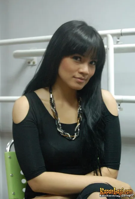 Foto Titi Kamal