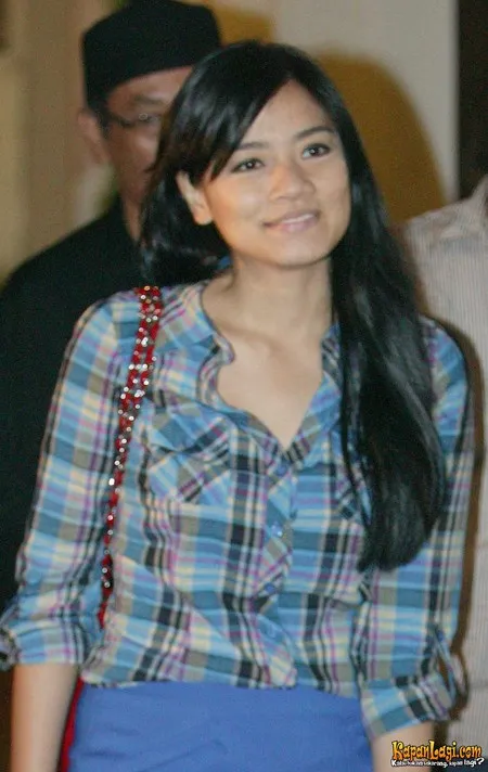 Foto Titi Kamal