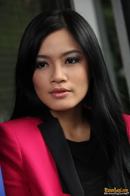 Foto Titi Kamal
