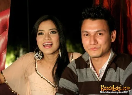 Foto Titi Kamal