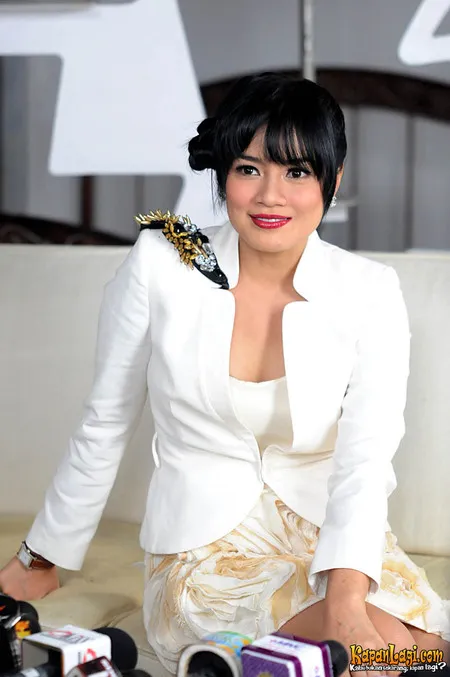 Foto Titi Kamal