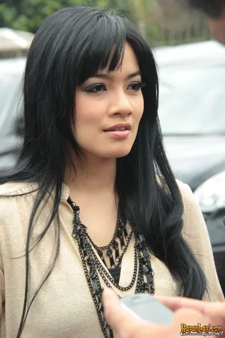 Foto Titi Kamal