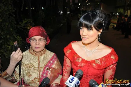 Foto Titi Kamal