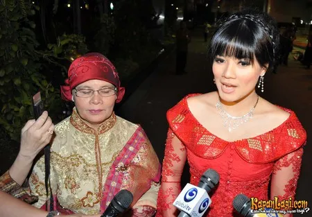 Foto Titi Kamal