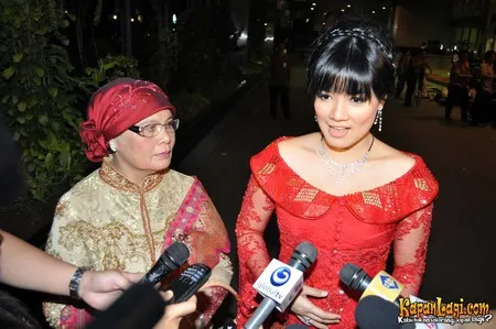 Foto Titi Kamal