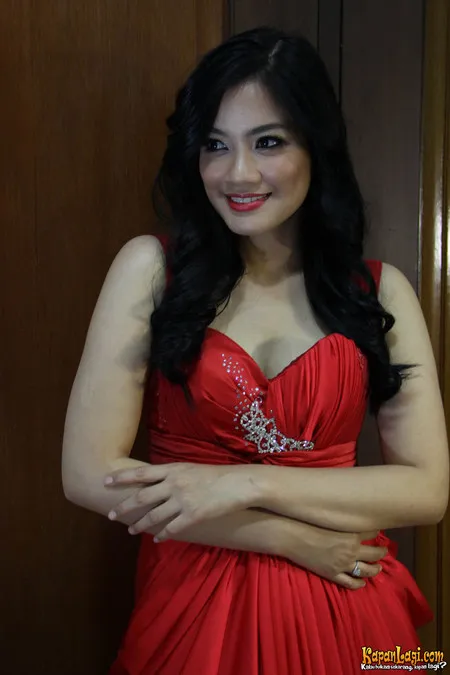 Foto Titi Kamal